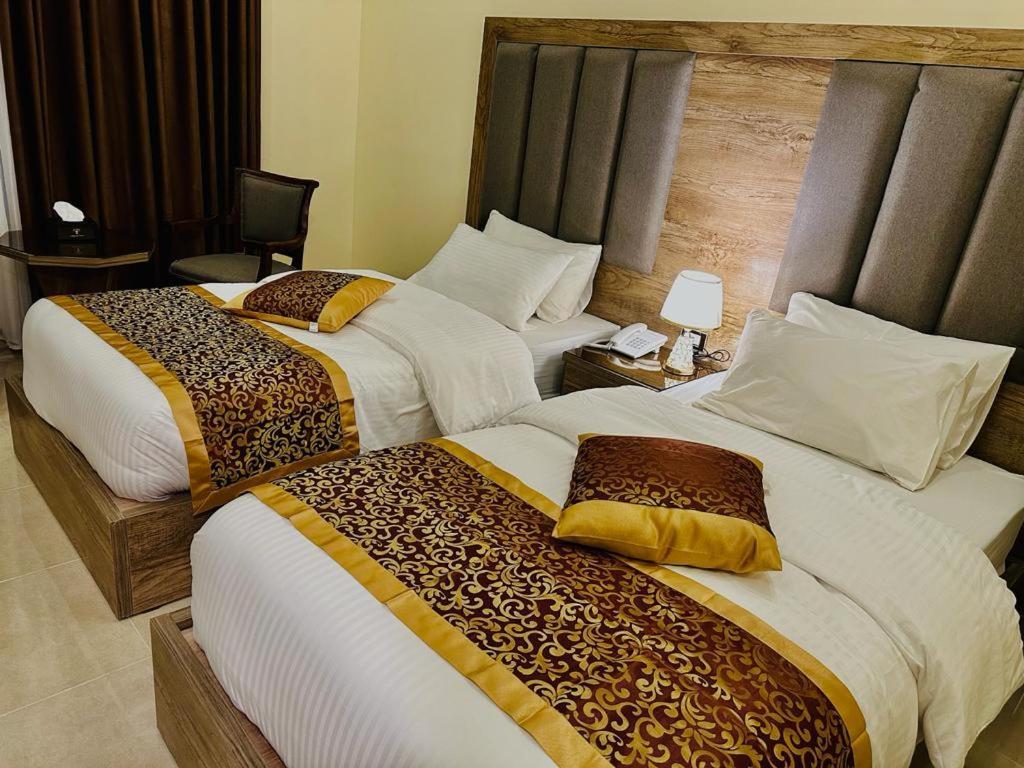 Shaqilath Hotel Wadi Musa Exterior foto